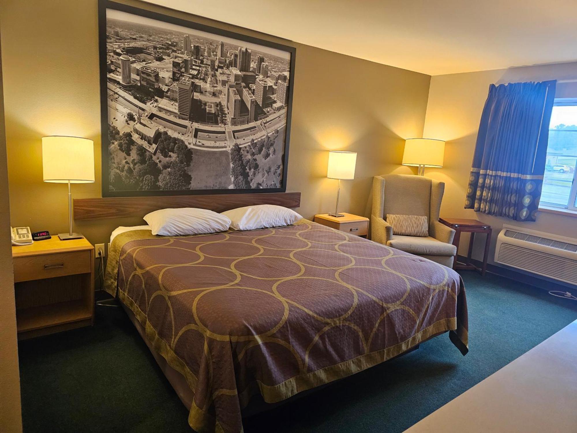 Super 8 By Wyndham Ava Motel Kültér fotó
