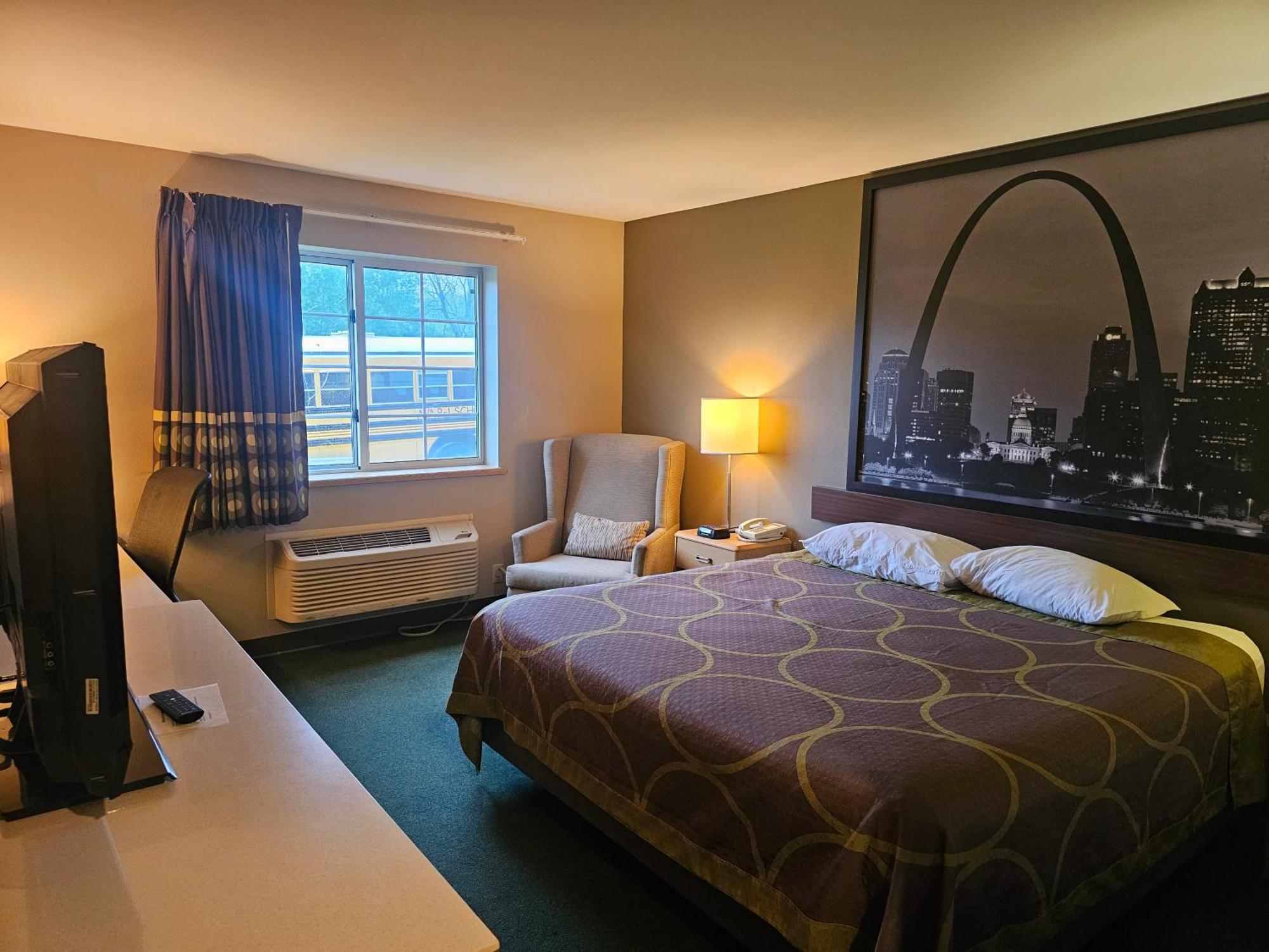 Super 8 By Wyndham Ava Motel Kültér fotó